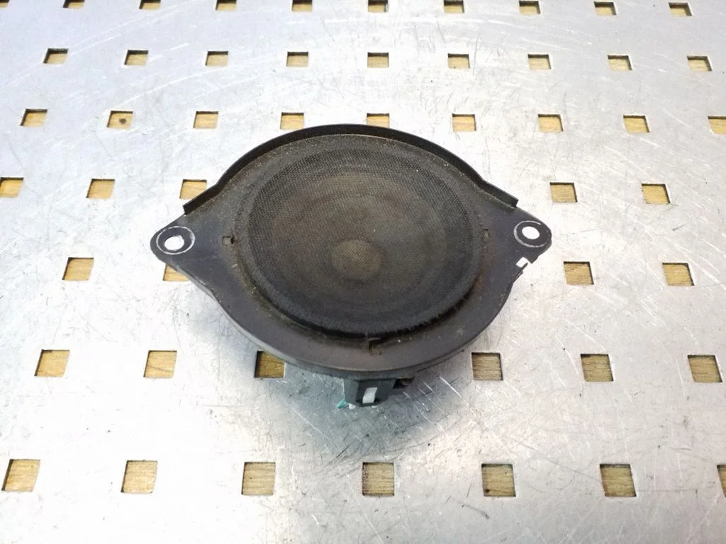 Panel speaker 05059062AB