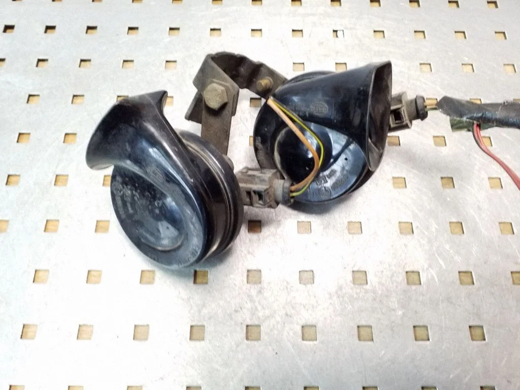 Horn signal 007424