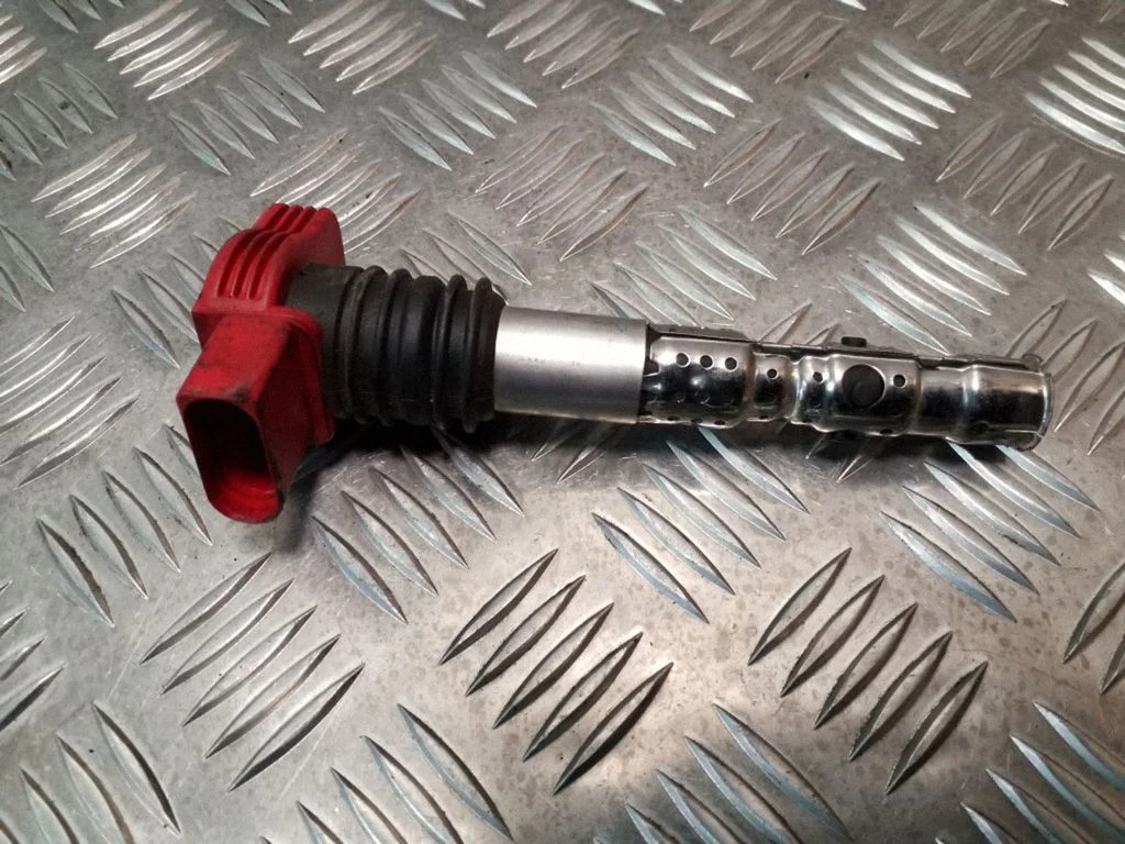 Augstsprieguma aizdedzes spole – Audi A4 S4 B6 8E 8H (2001-2005)