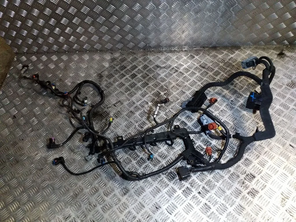 Motora vadu instalācija 94784793