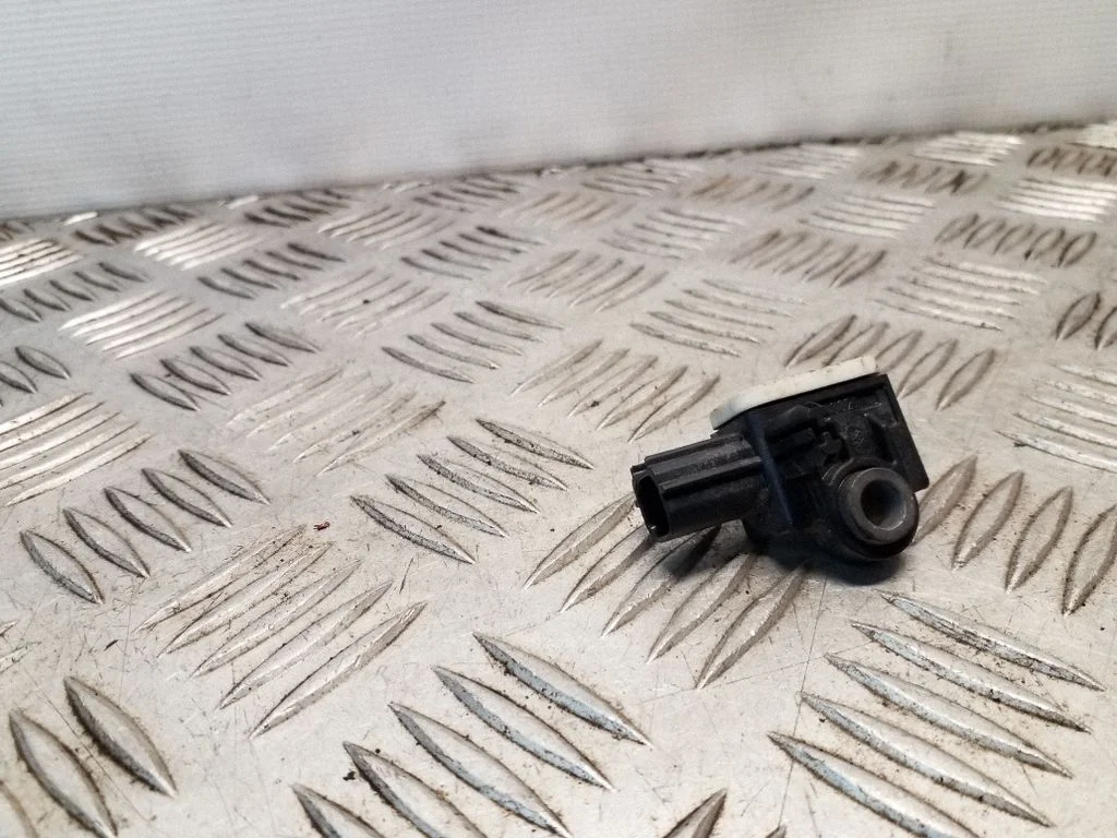 Turvapadja löögiandur CM5T14B006AA