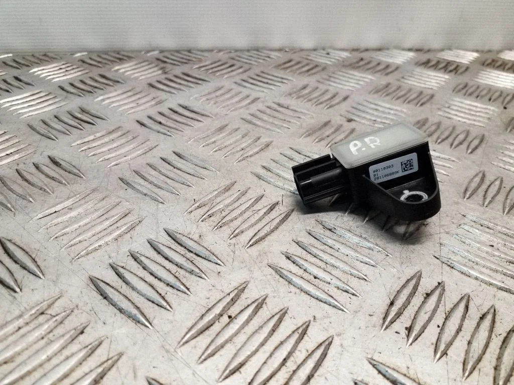 Drošības spilvenu trieciena sensors – Volkswagen Passat CC (2008-2016)