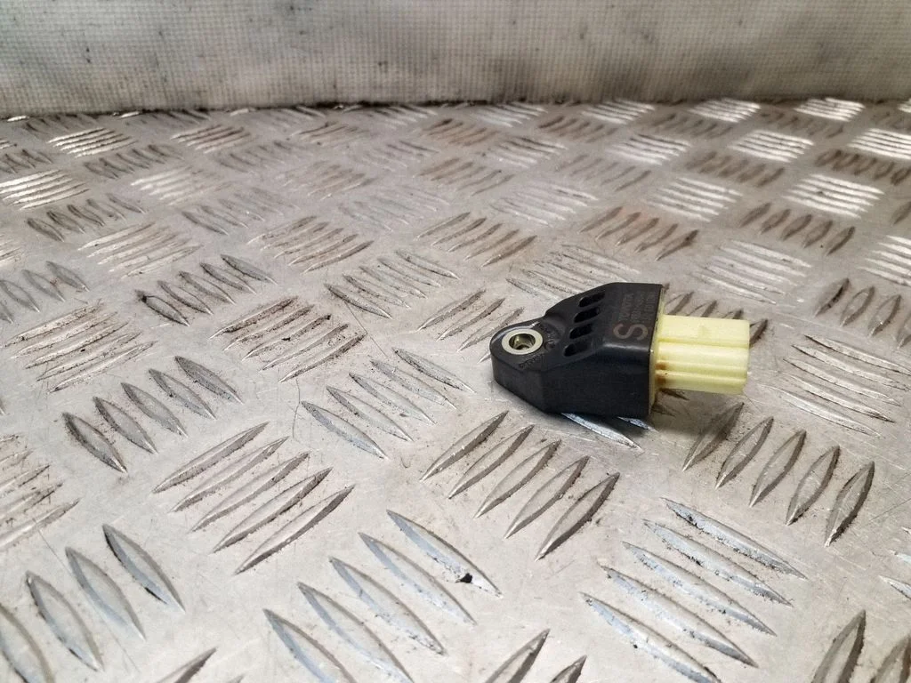 Drošības spilvenu trieciena sensors 8983148040