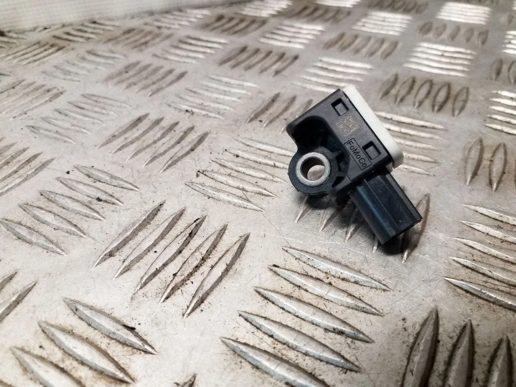Drošības spilvenu trieciena sensors AM5T14B342AA