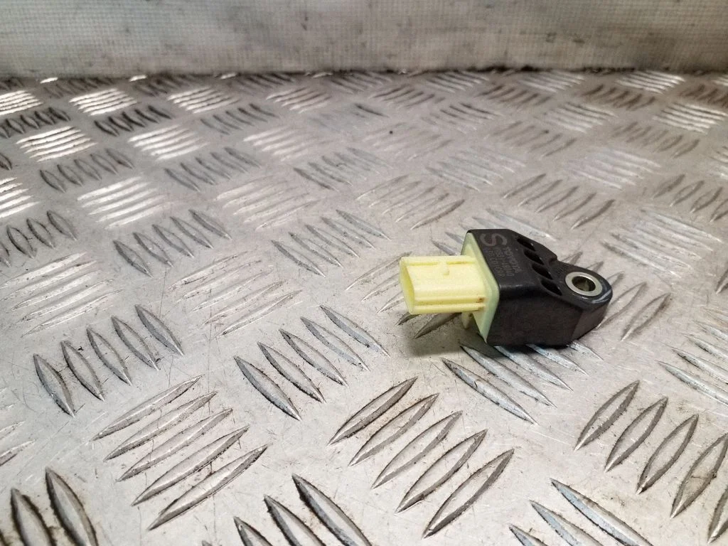 Drošības spilvenu trieciena sensors 8983148040