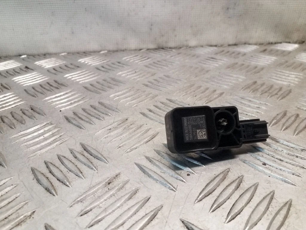 Turvapadja löögiandur 13593676
