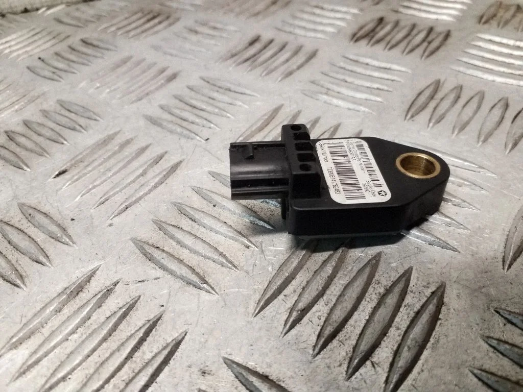 Drošības spilvenu trieciena sensors