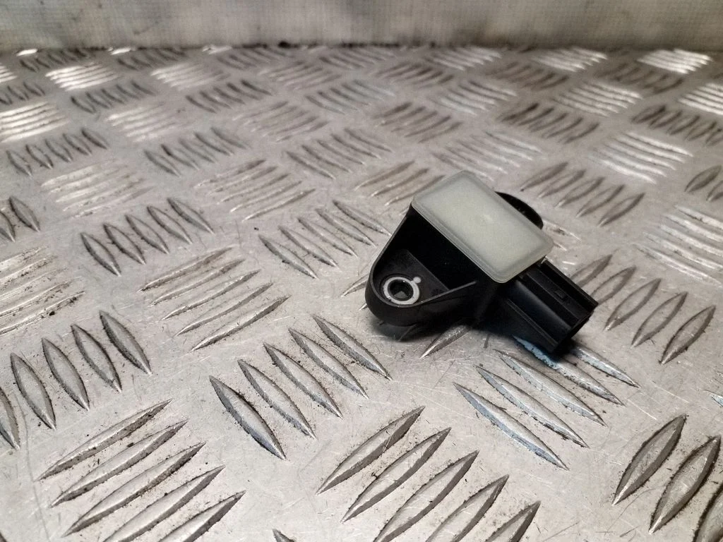 Airbag deployment crash/impact sensor – Volkswagen Tiguan (2007-2016)