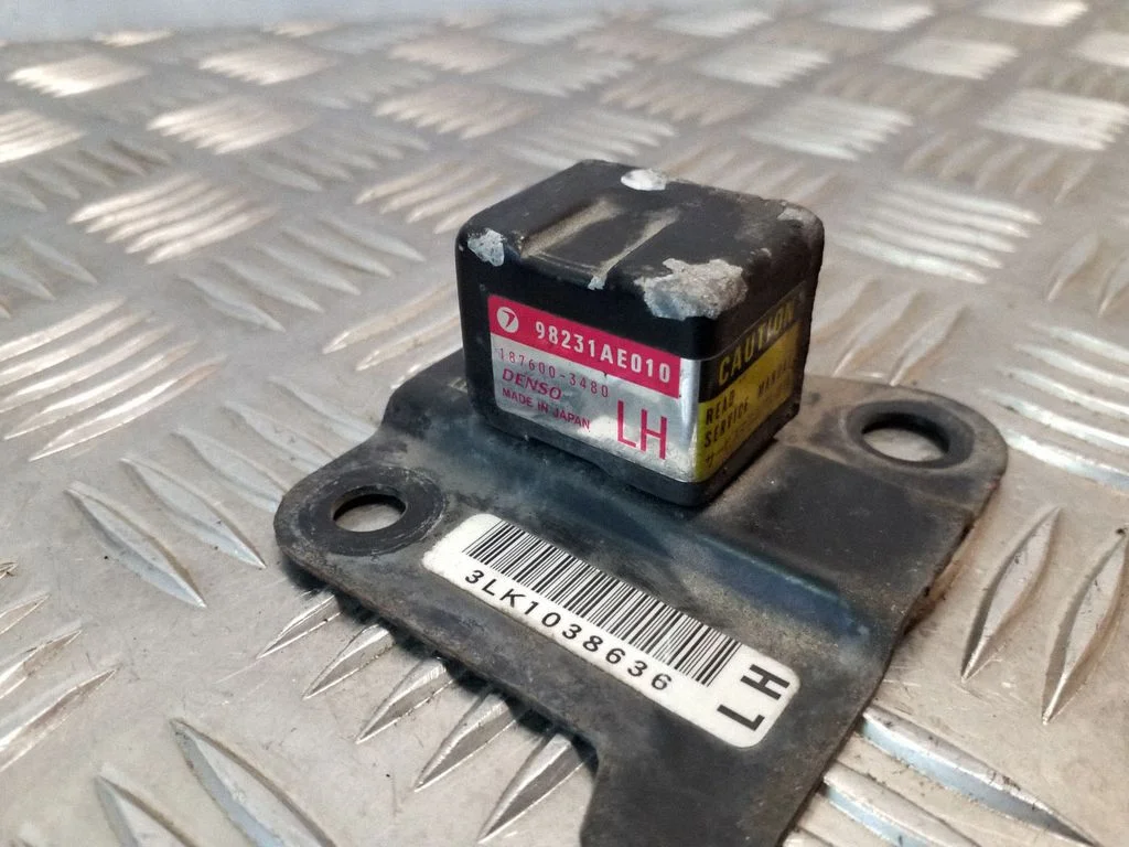 Drošības spilvenu trieciena sensors 98231AE010