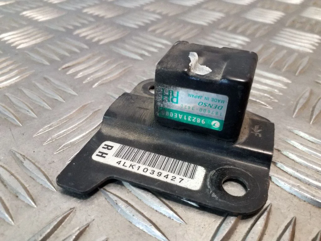Drošības spilvenu trieciena sensors 98231AE000