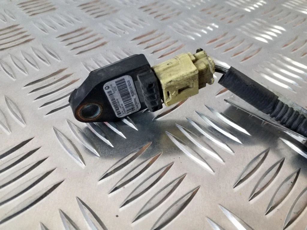 Drošības spilvenu trieciena sensors