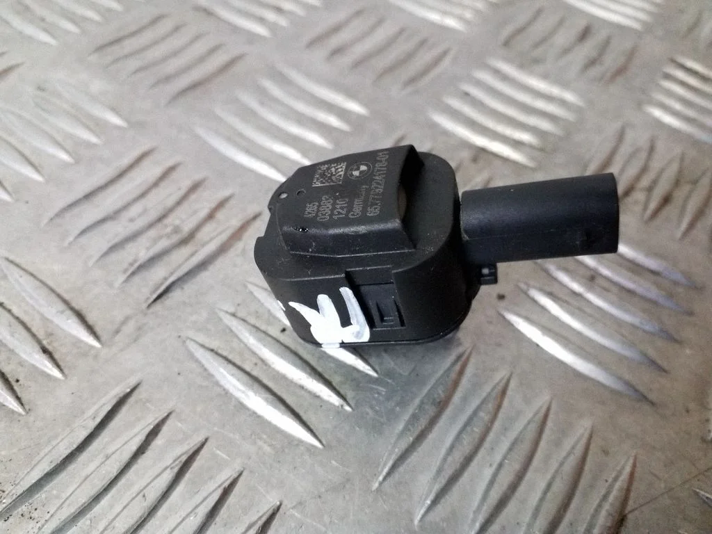 Drošības spilvenu trieciena sensors – BMW 5. sērija F10 F11 (2009-2016)