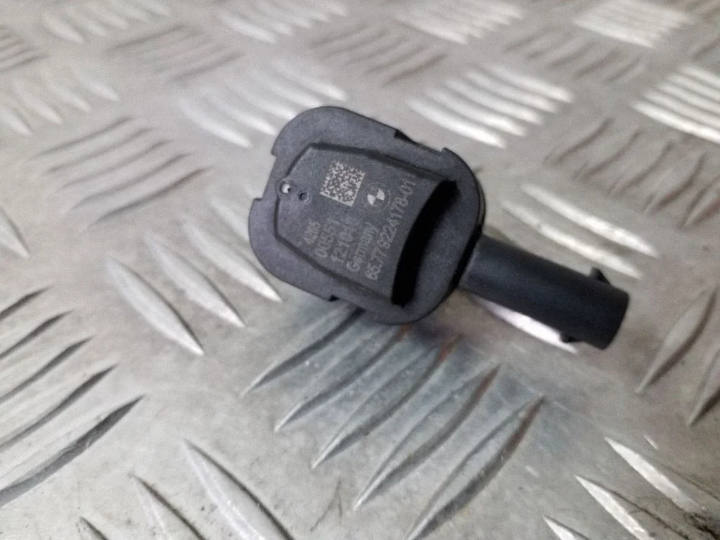 Drošības spilvenu trieciena sensors – BMW 5. sērija F10 F11 (2009-2016)