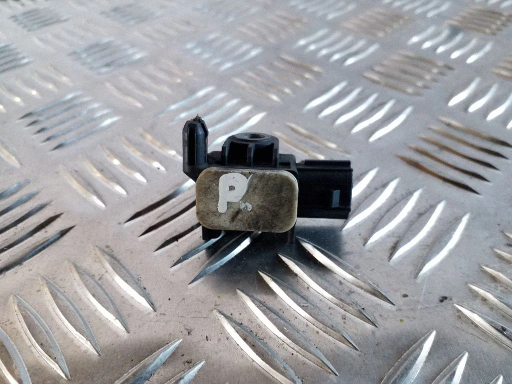 Turvapadja löögiandur 985811LA0A