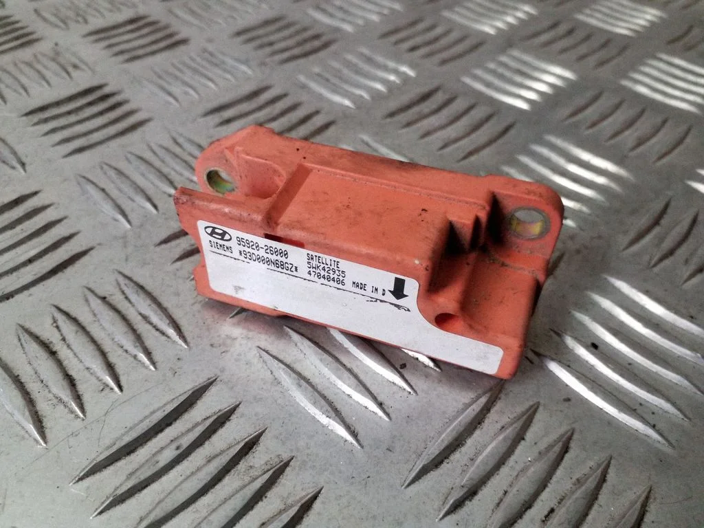 Drošības spilvenu trieciena sensors – Hyundai Santa Fe (2000-2006)