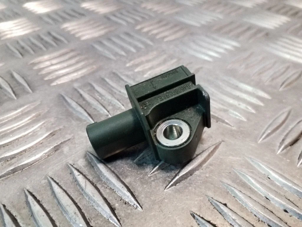 Airbag deployment crash/impact sensor – Chrysler Grand Voyager V (2007-2015)