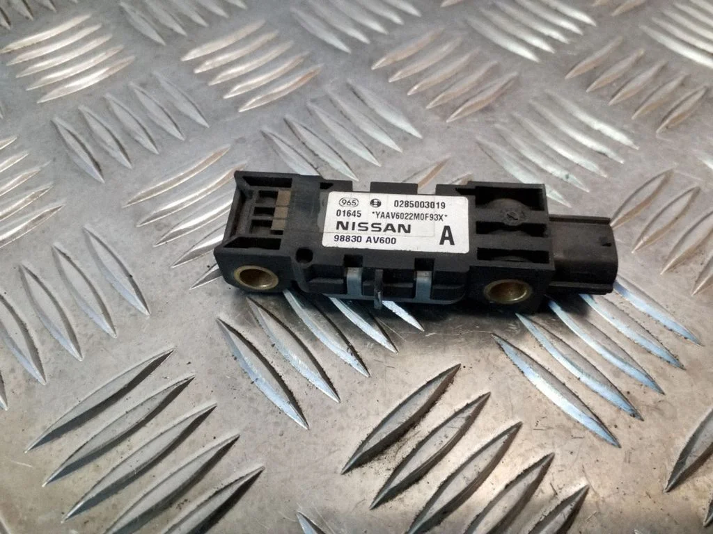 Turvapadja löögiandur 98830AV600