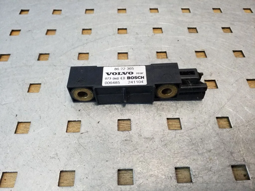 Airbag deployment crash/impact sensor 8622365