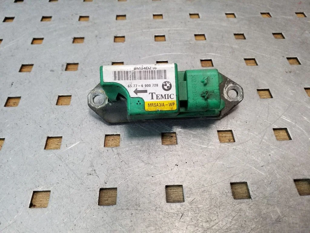 Drošības spilvenu trieciena sensors – BMW 5. sērija E39 (1996-2003)