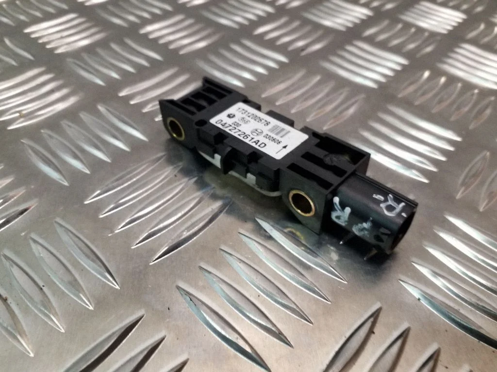 Drošības spilvenu trieciena sensors – Chrysler Grand Voyager V (2007-2015)