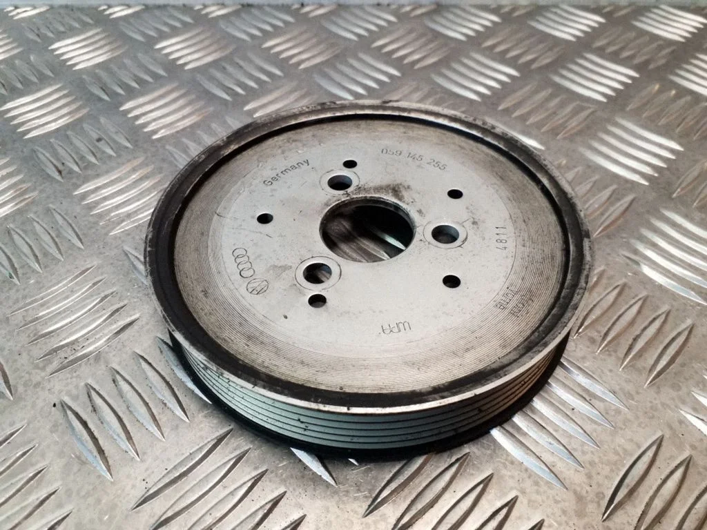 Stūres pastiprinātāja sūkņa skriemelis 059145255
