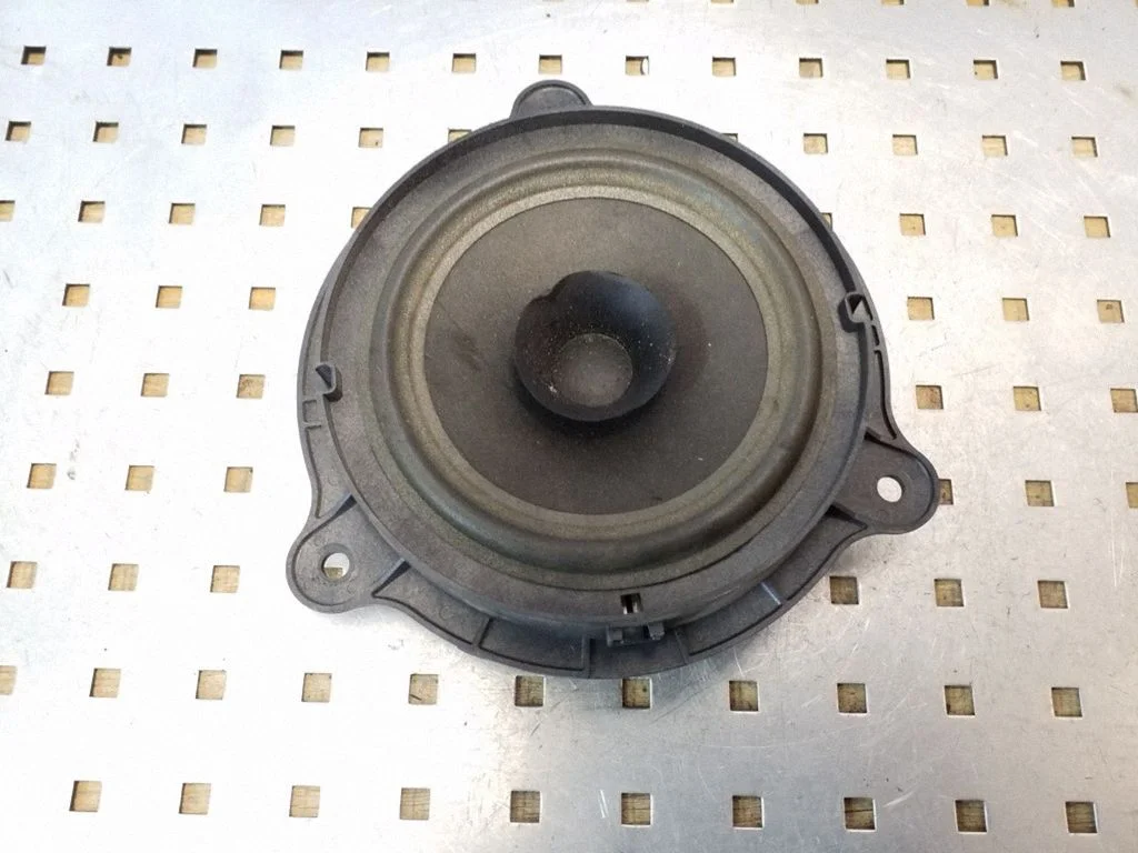 Tagaukse kõlar(id) 7606500454 – Nissan Note (E11) (2006-2014)