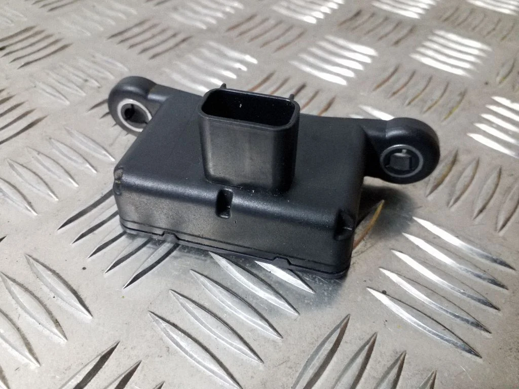 ESP acceleration yaw rate sensor – Opel Astra J (2010-2015)