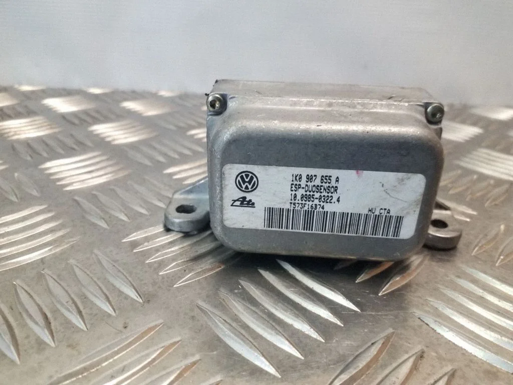 ESP (stabilitātes sistēmas) sensors (paātrinājuma sensors) – Audi A3 S3 8P (2003-2012)