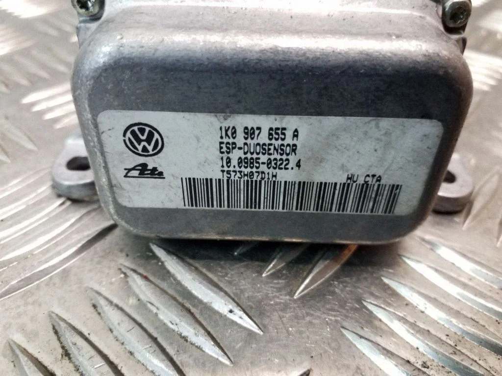 ESP (stabilitātes sistēmas) sensors (paātrinājuma sensors) 1K0907655A