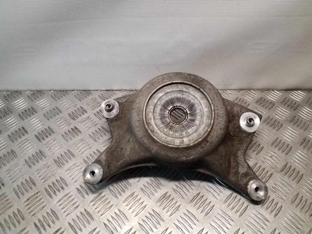Atsperes balsts (augšējais) – Audi A5 Sportback 8TA (2009-2016)
