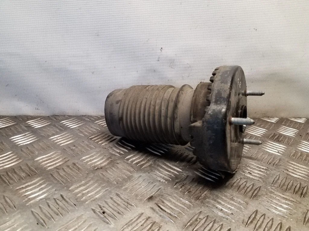 Keerdvedru ülemine tugi 04895412AC