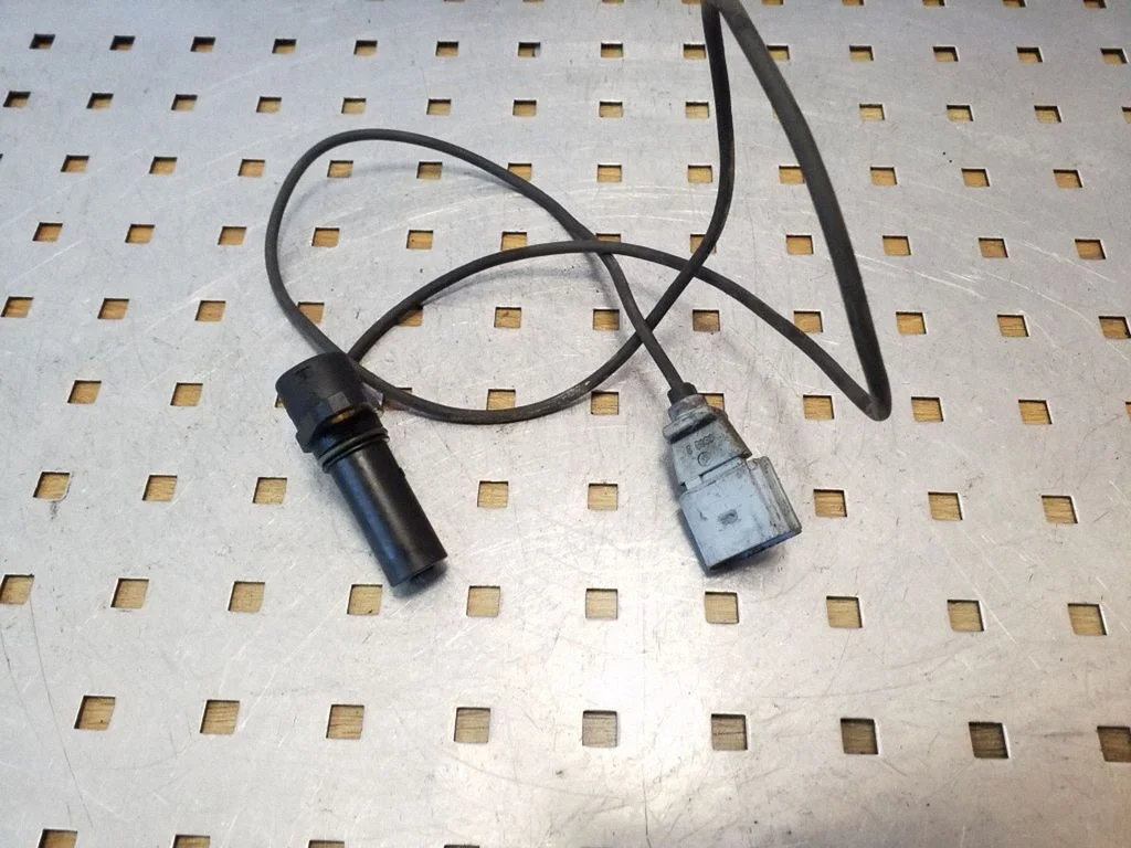 Kloķvārpstas stāvokļa devējs ABE038907319E