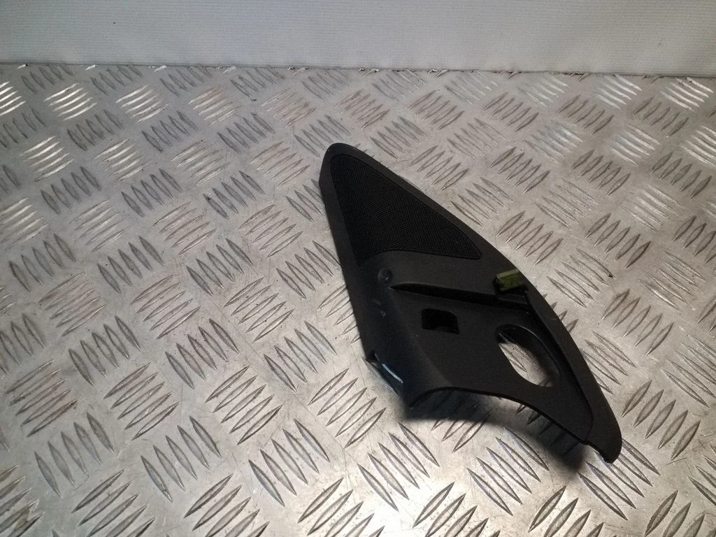 Kõrgsageduslik kõlar(id) esiustes – Skoda Octavia Mk3 (5E) (2013-2019)