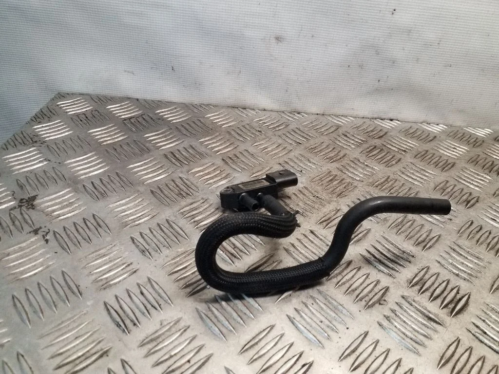 Exhaust gas pressure sensor 076906051B
