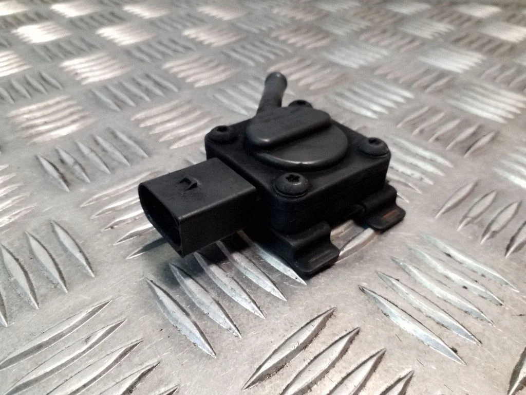 Exhaust gas pressure sensor 7789219