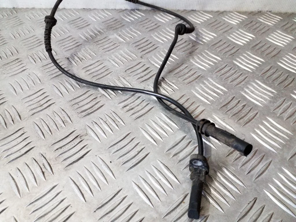 Tagumine piduri ABS-andur – BMW 5-seeria F10 F11 (2009-2016)
