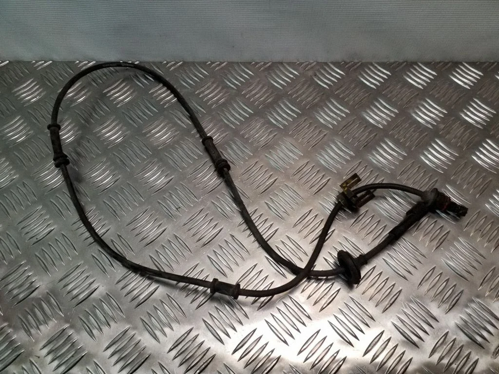 Tagumine piduri ABS-andur 04721040AG