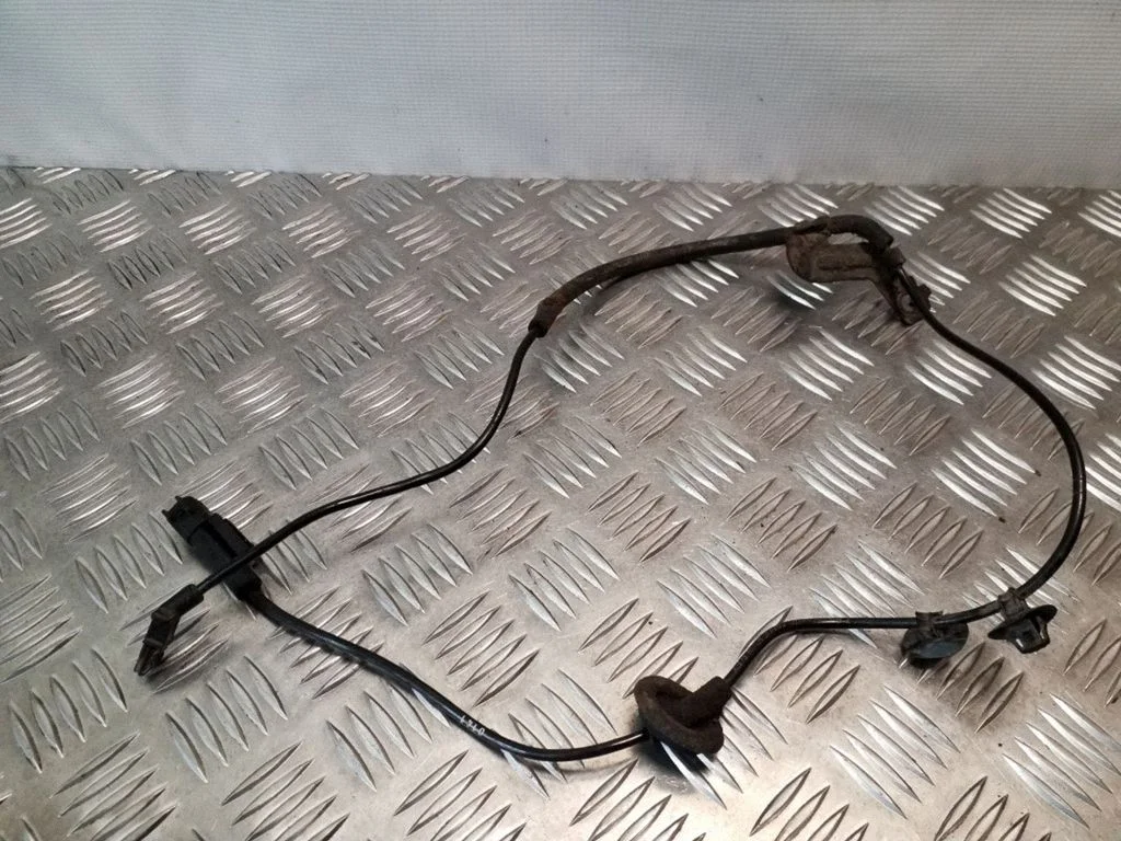 Tagumine piduri ABS-andur – vasak