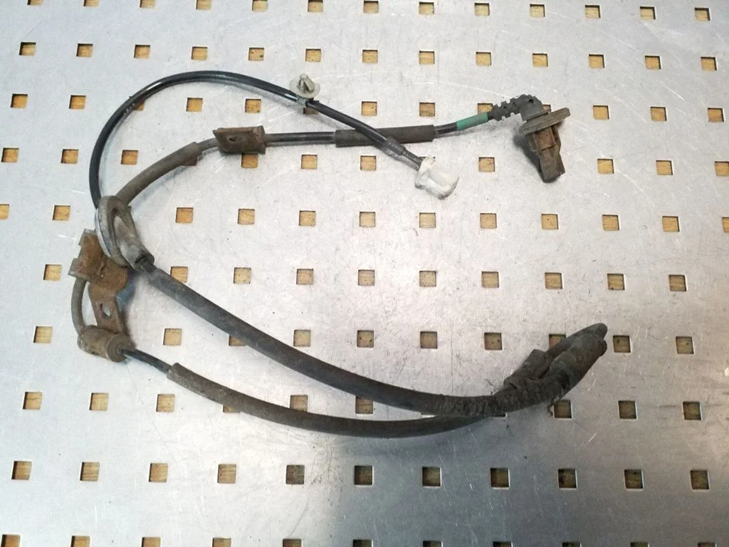 Aizmugurējais bremžu ABS devējs – Hyundai Tucson JM (2004-2009)