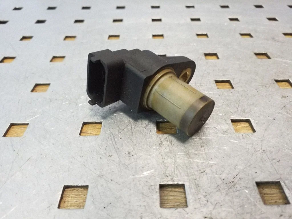 Camshaft position sensor A0031539728