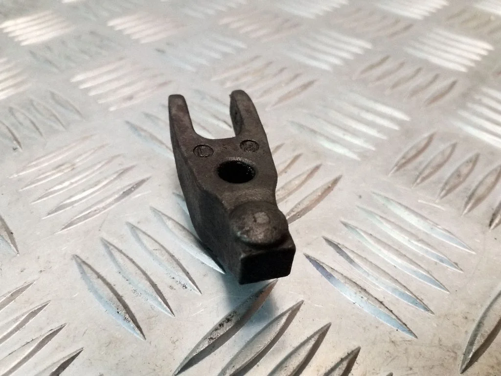 Fuel Injector clamp holder