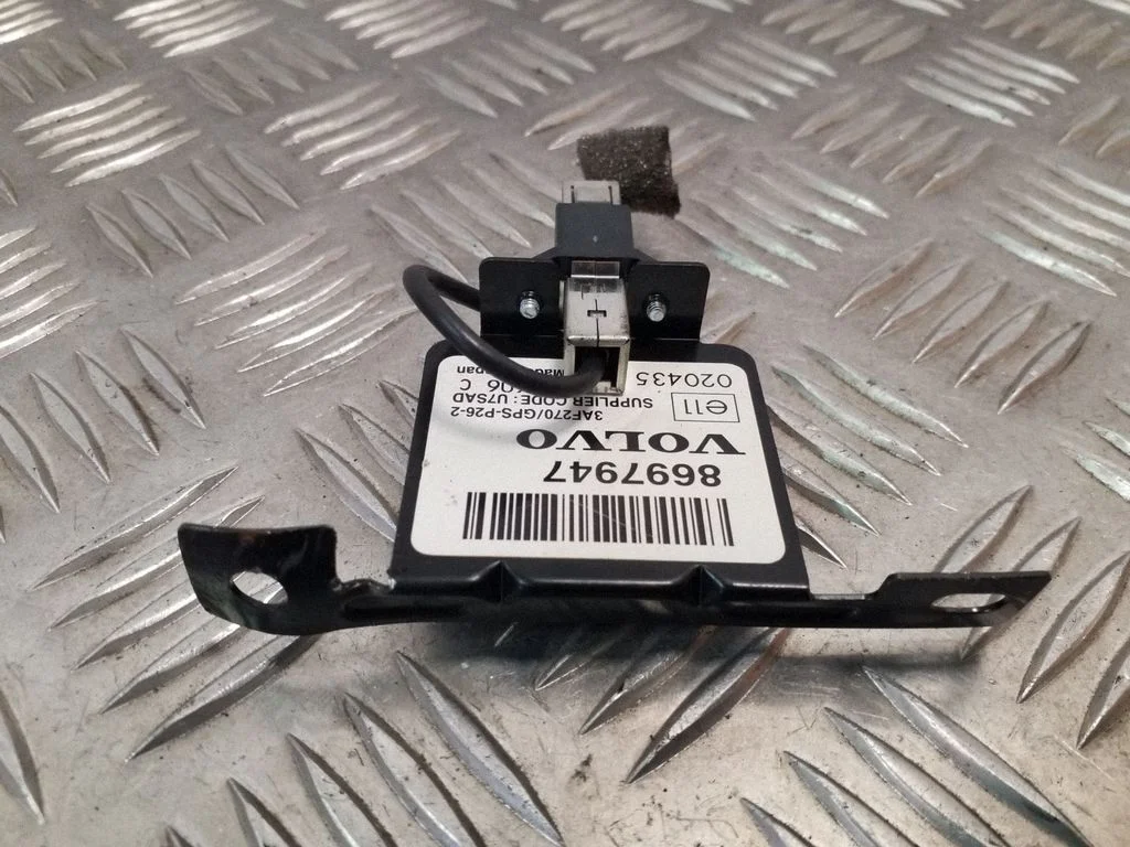 Aerial GPS antenna – Volvo V70 (2005-2008)