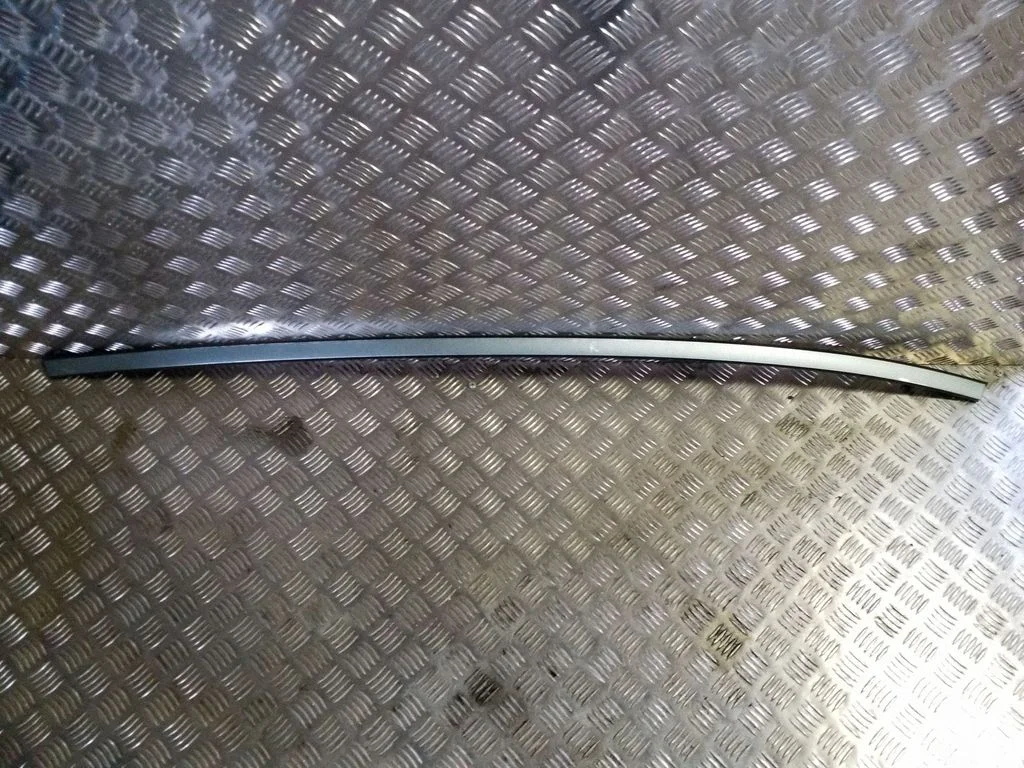 Roof trim bar molding cover 8X23A50462AF