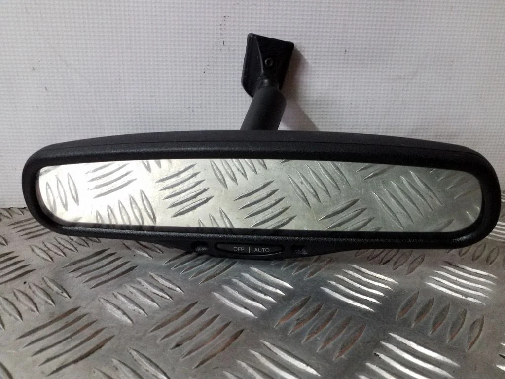 Tahavaatepeegel (salongis) 04806227AB