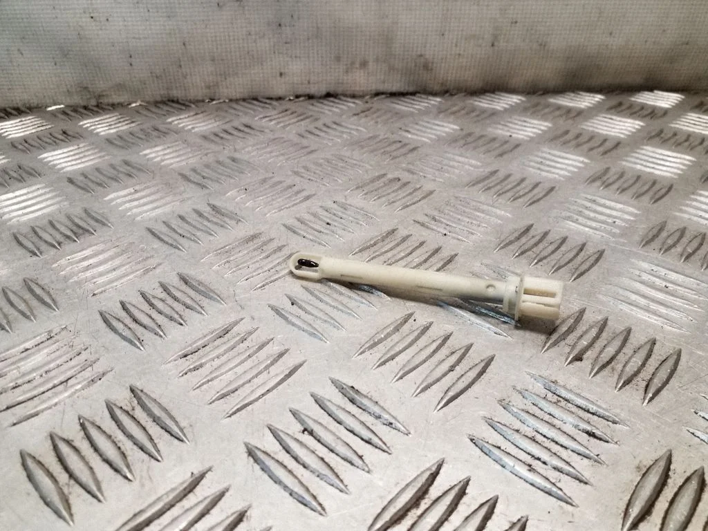 Salona temperatūras sensors
