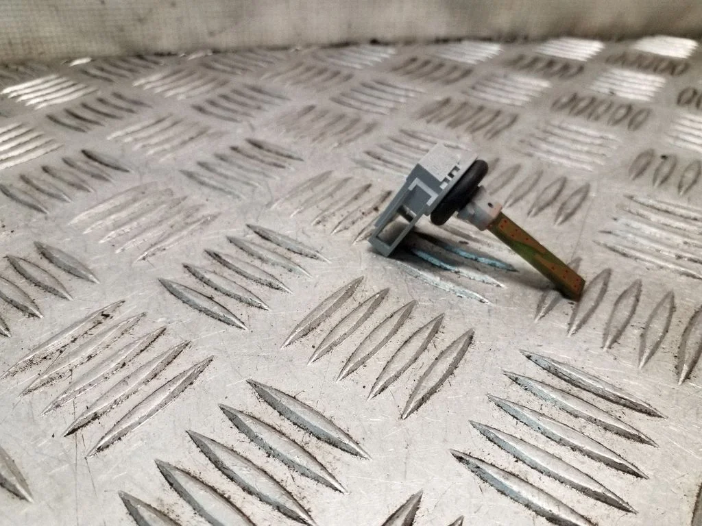 Salongi temperatuuri andur 3D0907543A
