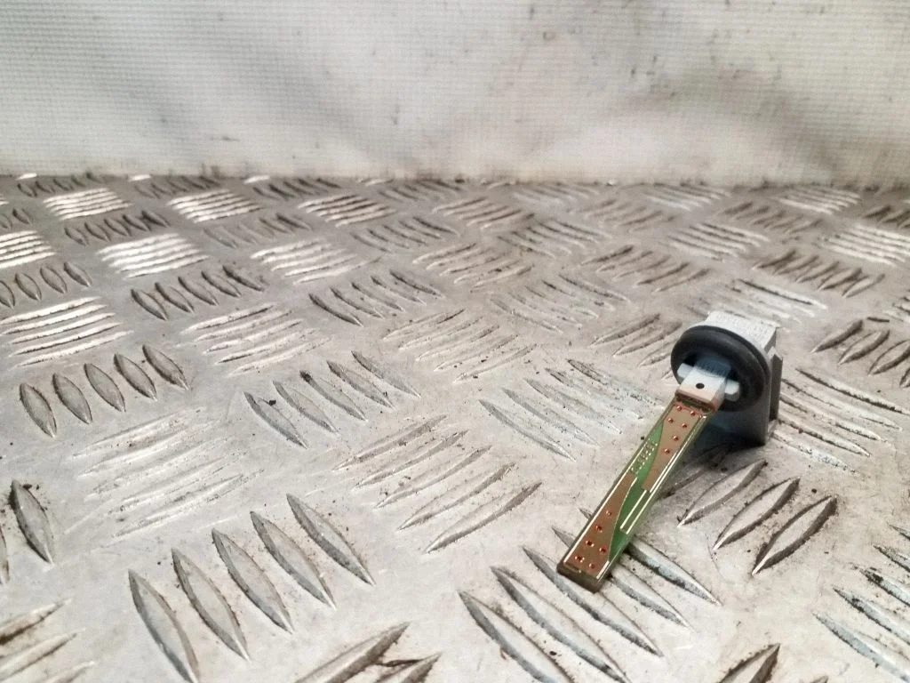Salona temperatūras sensors 4B0820539