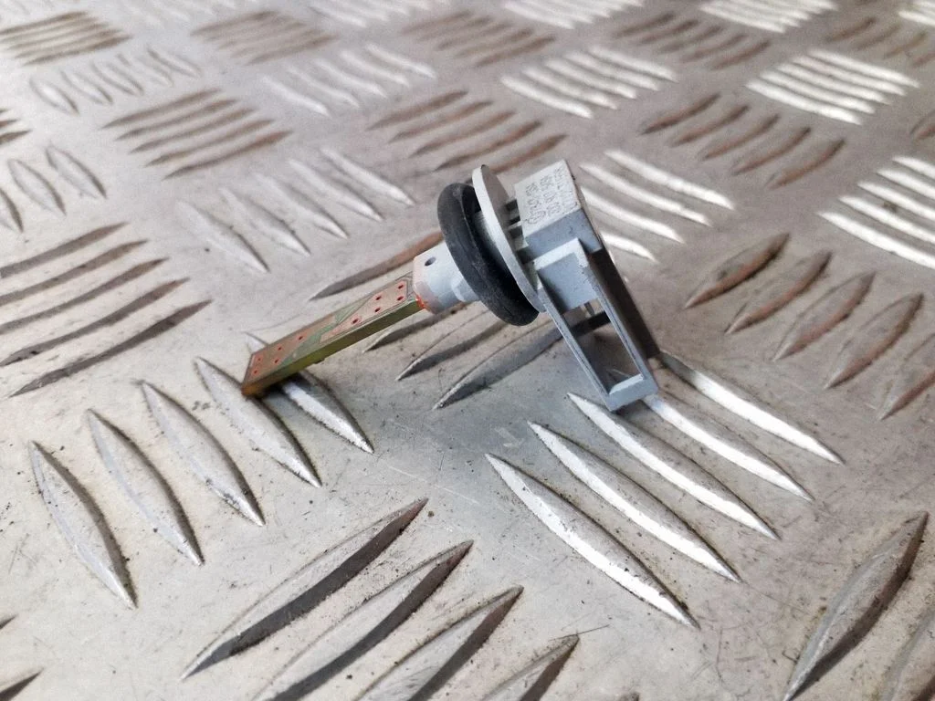 Salongi temperatuuri andur 3D0907543A