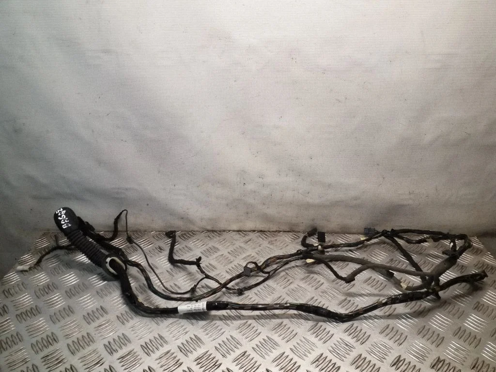 Bagāžnieka vāka vadu instalācija 13332189