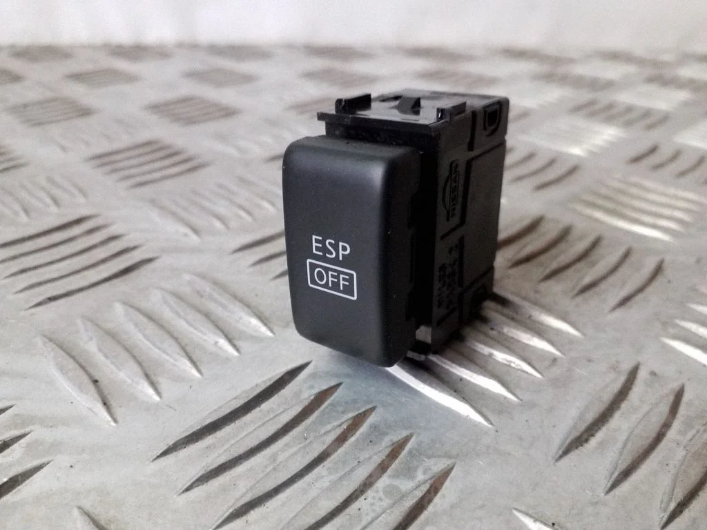 ESP (stabilumo sistemos) jungtukas